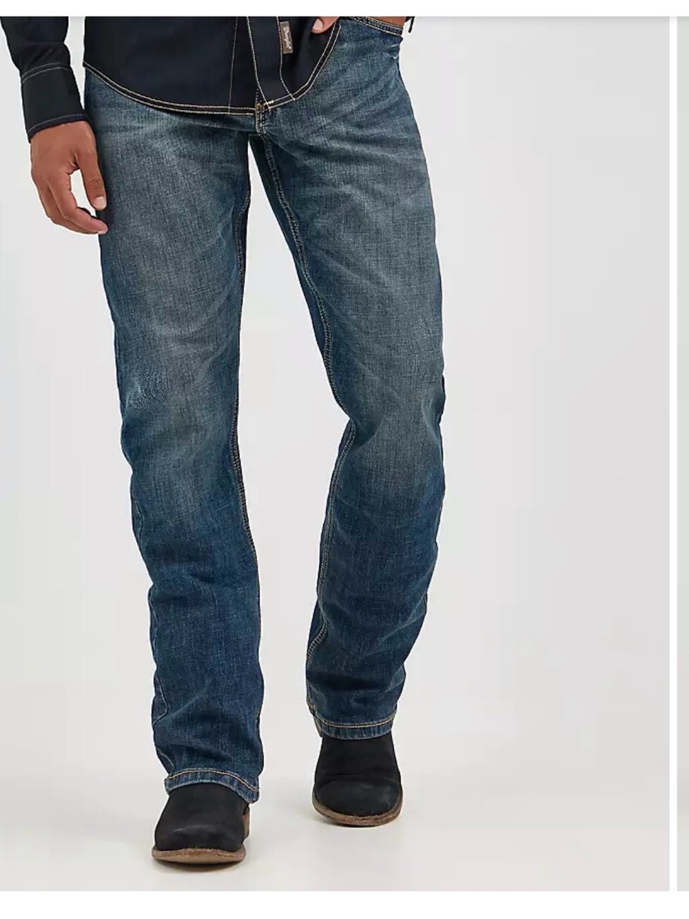 Wrangler RETRO® SLIM FIT BOOTCUT JEAN